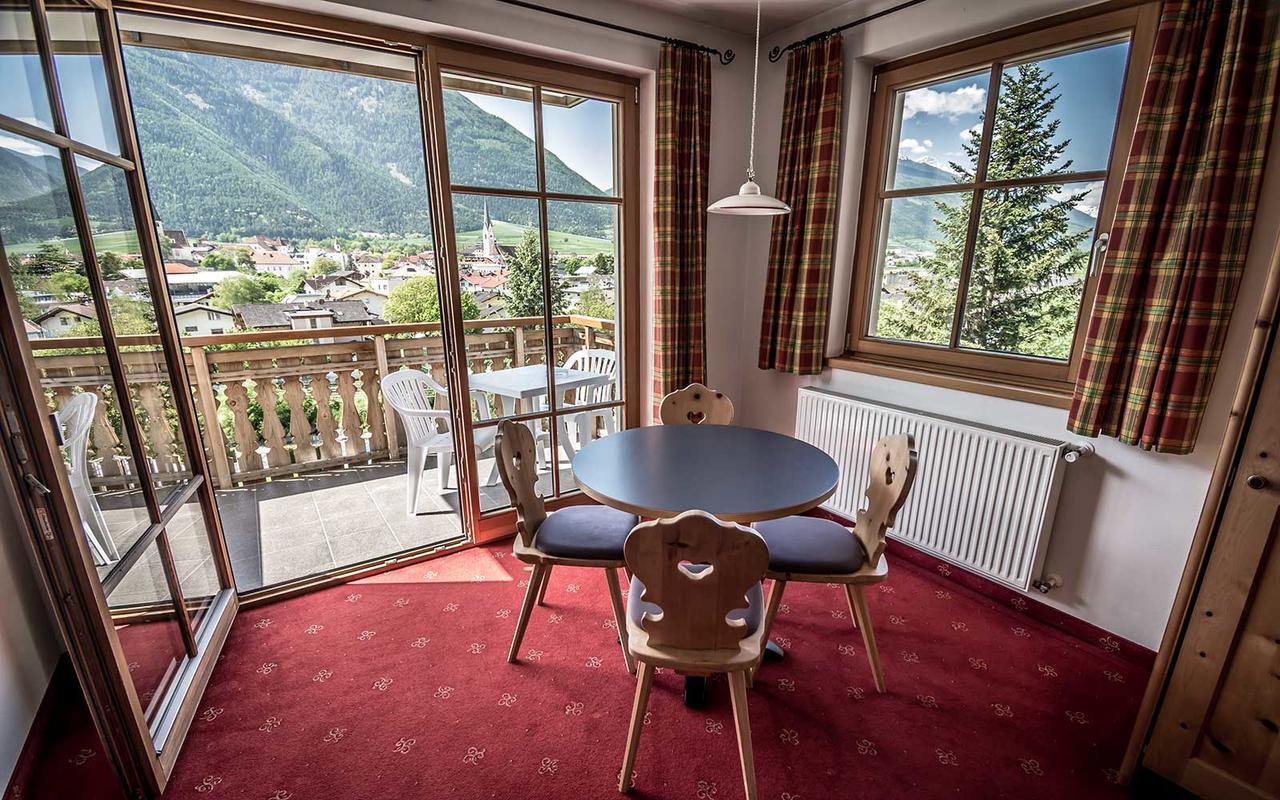 Hotel Vermoi Ласес Екстериор снимка